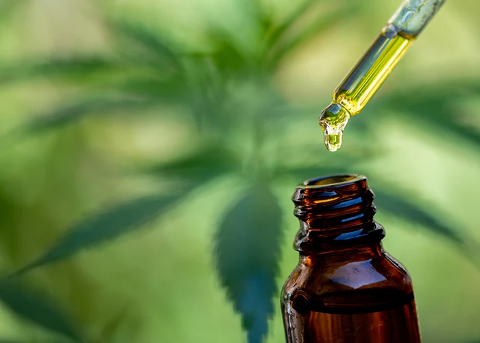 Is Vaping CBD Addictive - CBD Oil vs CBD Liquid