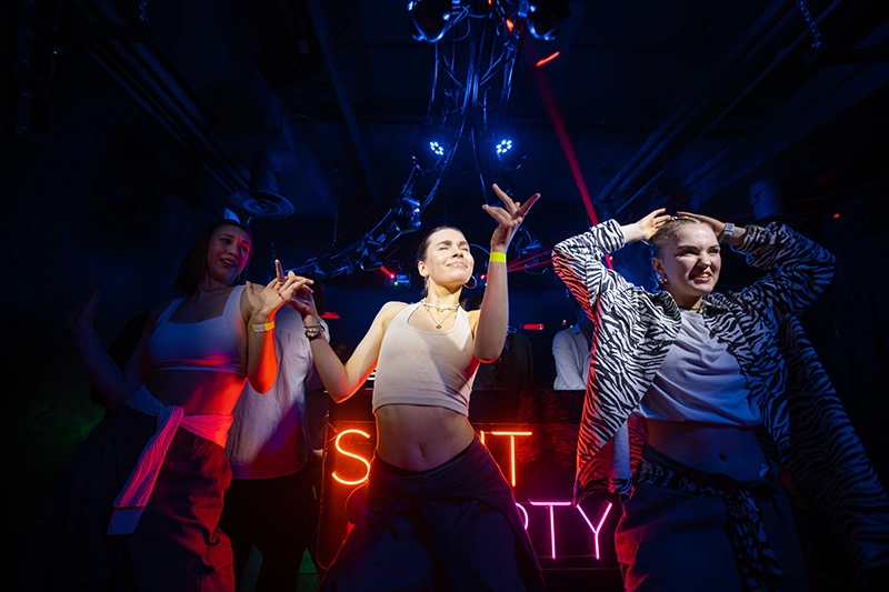 PUFFMI SAINT PARTY - 7