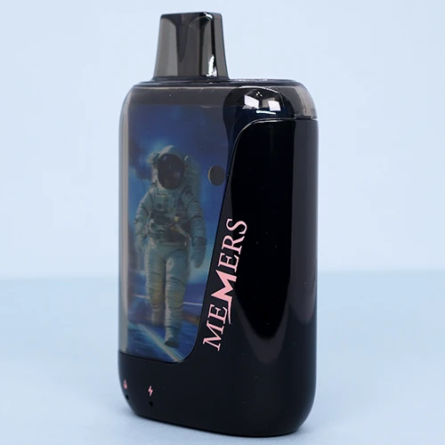 MEMERS V40000 Review: Big Puff Count, No Recharge Needed